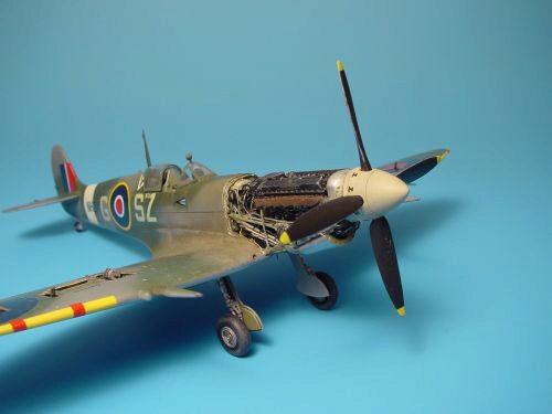 Aires 4210 Spitfire Mk.IX Motor-Set