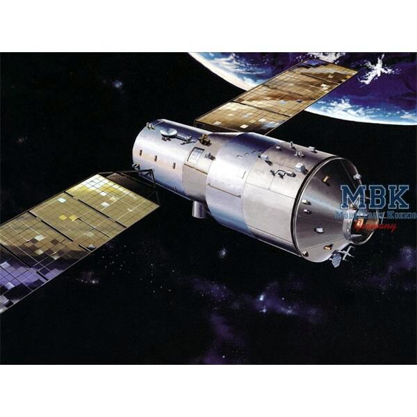 GREAT WALL HOBBY L4805 Chinese Space Lab Module Tiangong-1