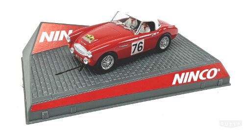Ninco 50296 *Slocar Austin Healey Hardtop #76 Liege Roma rot 1:32