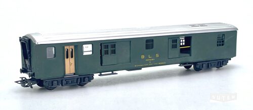 HAG 452 *BLS Gepäckwagen  grün