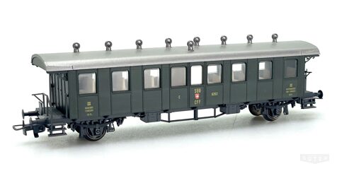 Liliput 27850 *SBB Personenwagen mit 2 Plattformen  C  3.Klasse