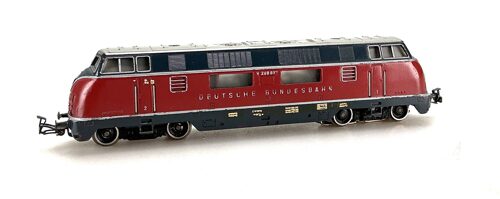 Märklin 3021 *DB Diesellok V200 0027 Guss , weinrot