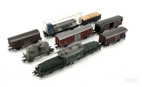 Märklin 28730 *SBB Krokodil Güterzug Set 8tlg. Krokodil grün und 7 SBB Güterwagen digital