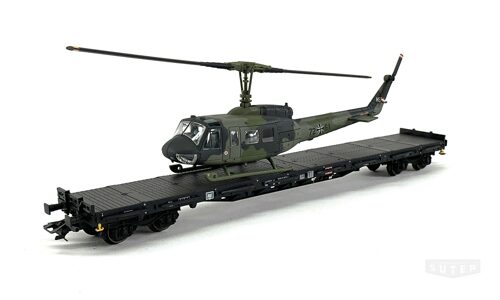 4MFor 47013 *Schwertransporter  Hubschrauber Transport mit UH-1D