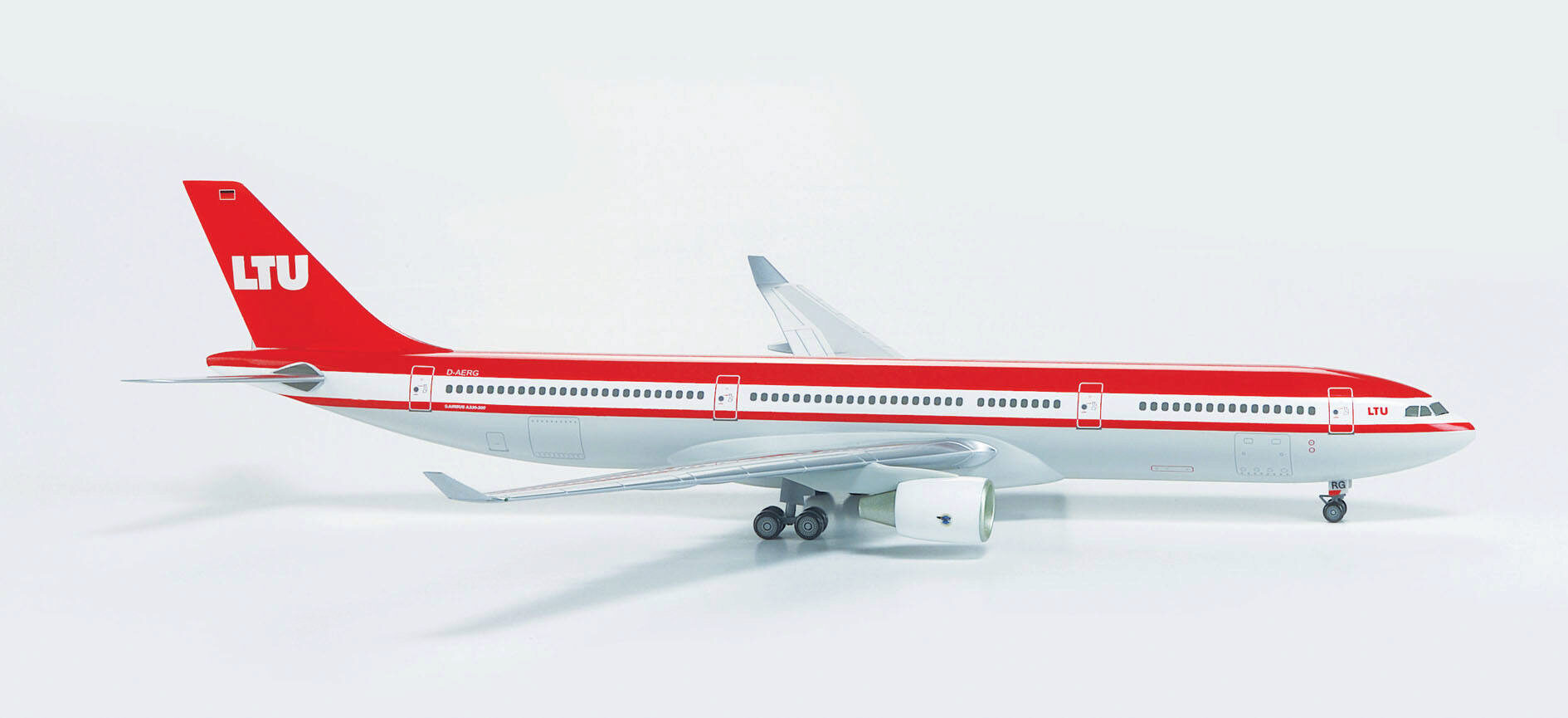 Herpa 550444 *LTU Airbus A330-300
