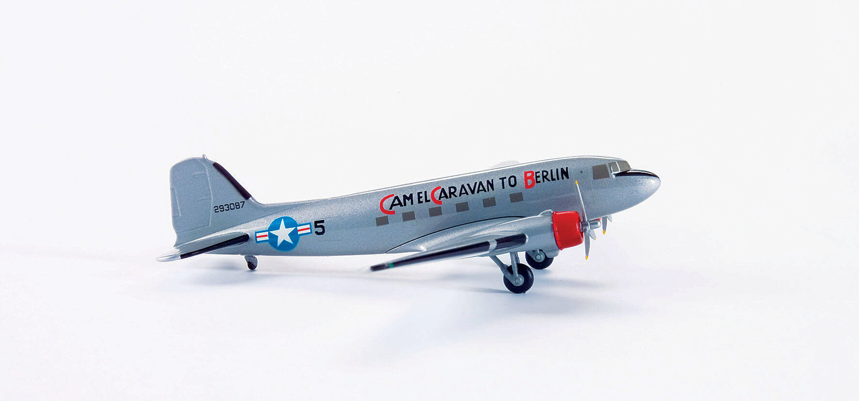Herpa 550765 *US Air Force DC-3/C-47A "Camel Caravan"