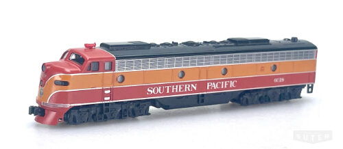 Kato 176-5307 *Southern Pacific Diesellok  E8/9A