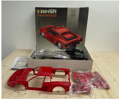 Lot 2194 *Pocher 1:8 Bausatz K 51 Ferrari Testarossa Metall - nicht auf Vollständigkeit überprüft