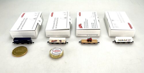 Lot 7756 *Spur Z Konvolut Märklin Güterwagen 4tlg