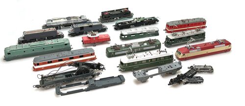 Lot 8842 *Spur H0 Konvolut Lokteile und Lokgehäuse  ca 16tlg