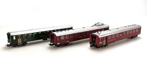 Lot 9025 *Spur H0  Konvolut HAG SBB Personenwagen 3tlg
