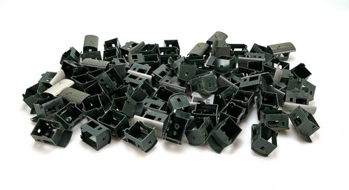 Lot 9066 *Spur Wesa  Konvolut Sputnik Gehäuse ca 60tlg