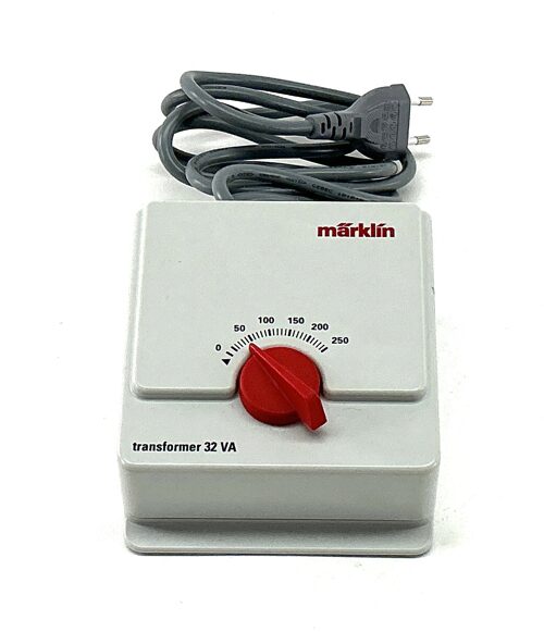 Lot 11577 *Märklin Sicherheitstrafo 230 V/32 VA 6647