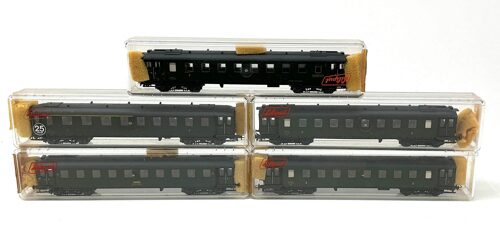 Lot 9700 *Spur H0 Konvolut Liliput Personenwagen 5tlg