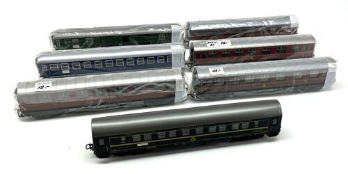 Lot 9705 *Spur H0 Konvolut Personenwagen 7tlg