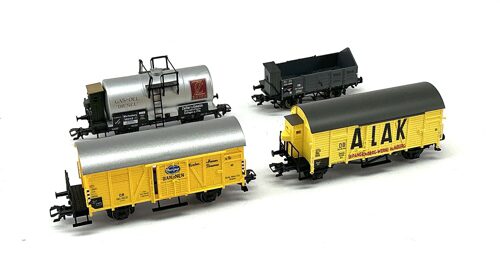 Lot 9784 *Spur H0 Konvolut Märklin Güterwagen 4tlg