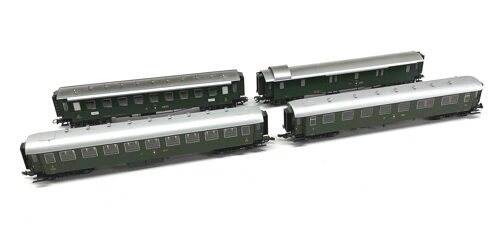 Lot 9844 *Spur H0 Konvolut Roco SBB Nostaglie Personenwagen 4tlg
