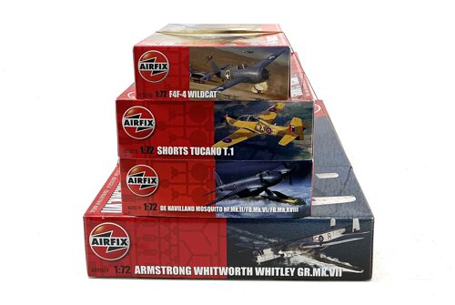 Lot 9998 *Bausatz Konvolut  1:72 Flugzeuge  4tlg