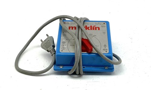 Lot 10065 *Spur H0 Konvolut Märklin Trafo