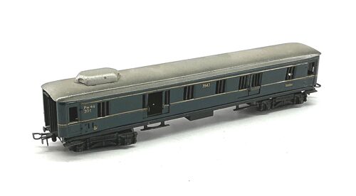 Lot 10092 *Spur H0 Märklin Gepäckwagen 354J Blech graugrün