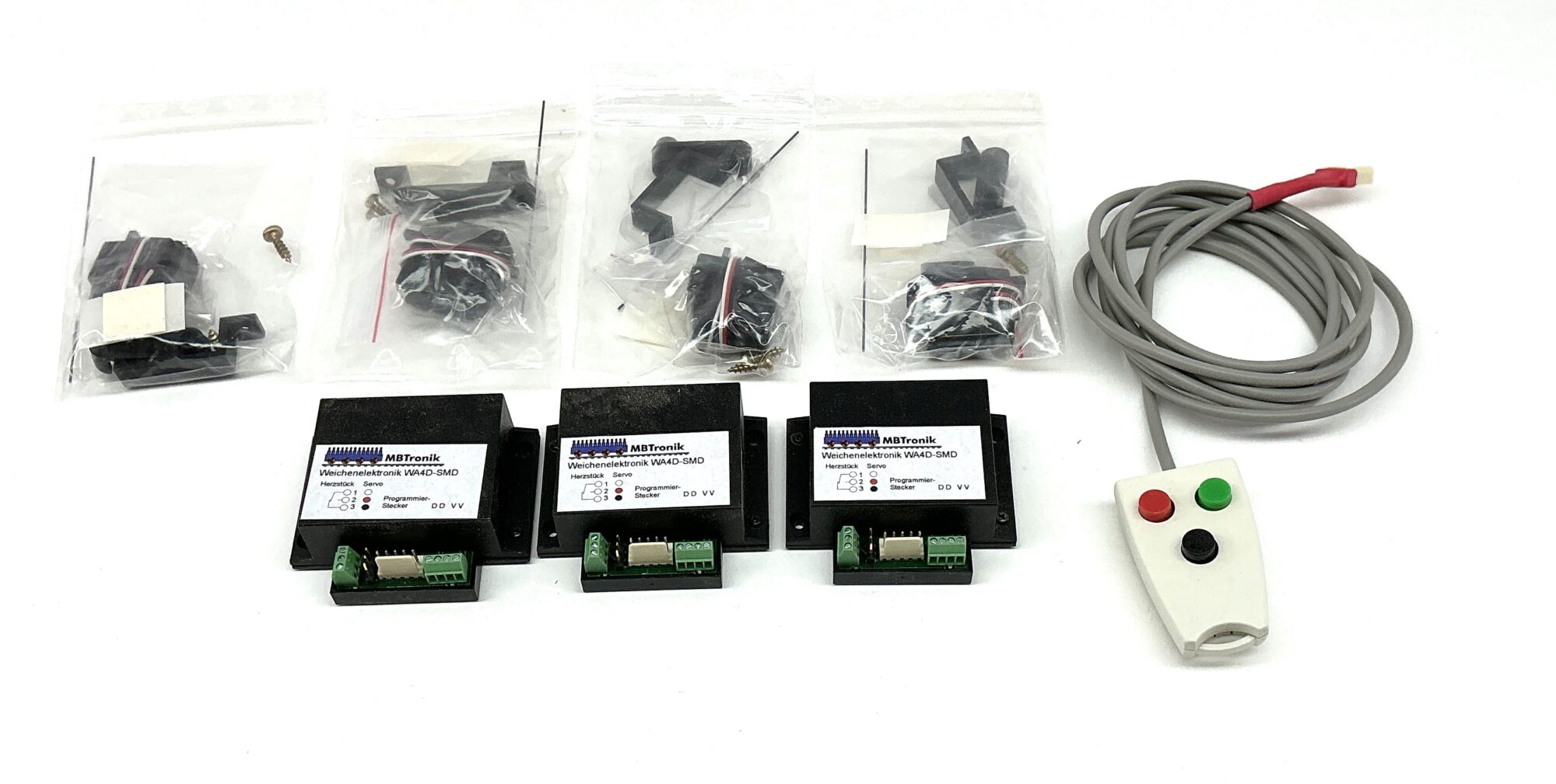 Lot 10245 *Konvolut MBTronik Servo Weichenantriebe + Steuerung   8tlg