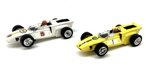 Lot 10599 *Slotcar Konvolut Carrera 1:32 Fahrzeuge  2tlg