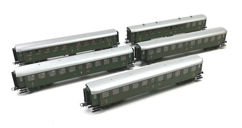 Lot 10742 *Spur H0 Konvolut Roco SBB nost. Personenwagen 5tlg