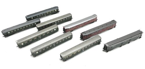 Lot 10750 *Spur H0 Konvolut Personenwagen 9tlg