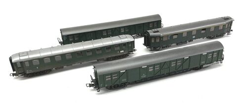 Lot 10775 *Spur H0 Konvolut Personenwagen 4tlg