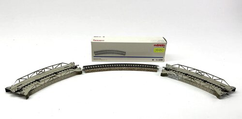 Lot 10806 *Spur H0 Konvolut  Märklin Metall Schienen und Brücken