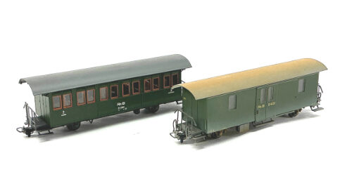 Lot 11057 *Spur H0m Konvolut Bemo RhB Personen+ Gepäckwagen  2tlg