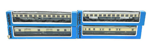 Lot 11103 *Spur H0 Konvolut Märklin Personenwagen 4tlg