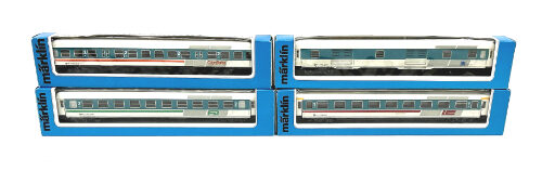 Lot 11105 *Spur H0 Konvolut Märklin Personenwagen 4tlg
