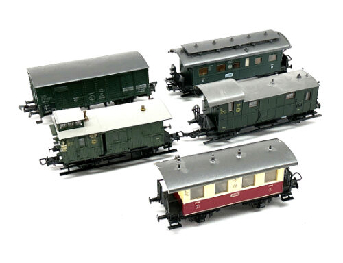 Lot 11245 *Spur H0 Konvolut Personenwagen 5tlg