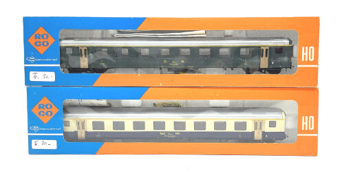 Lot 11338 *Spur H0 Konvolut Roco BLS Personenwagen 2tlg