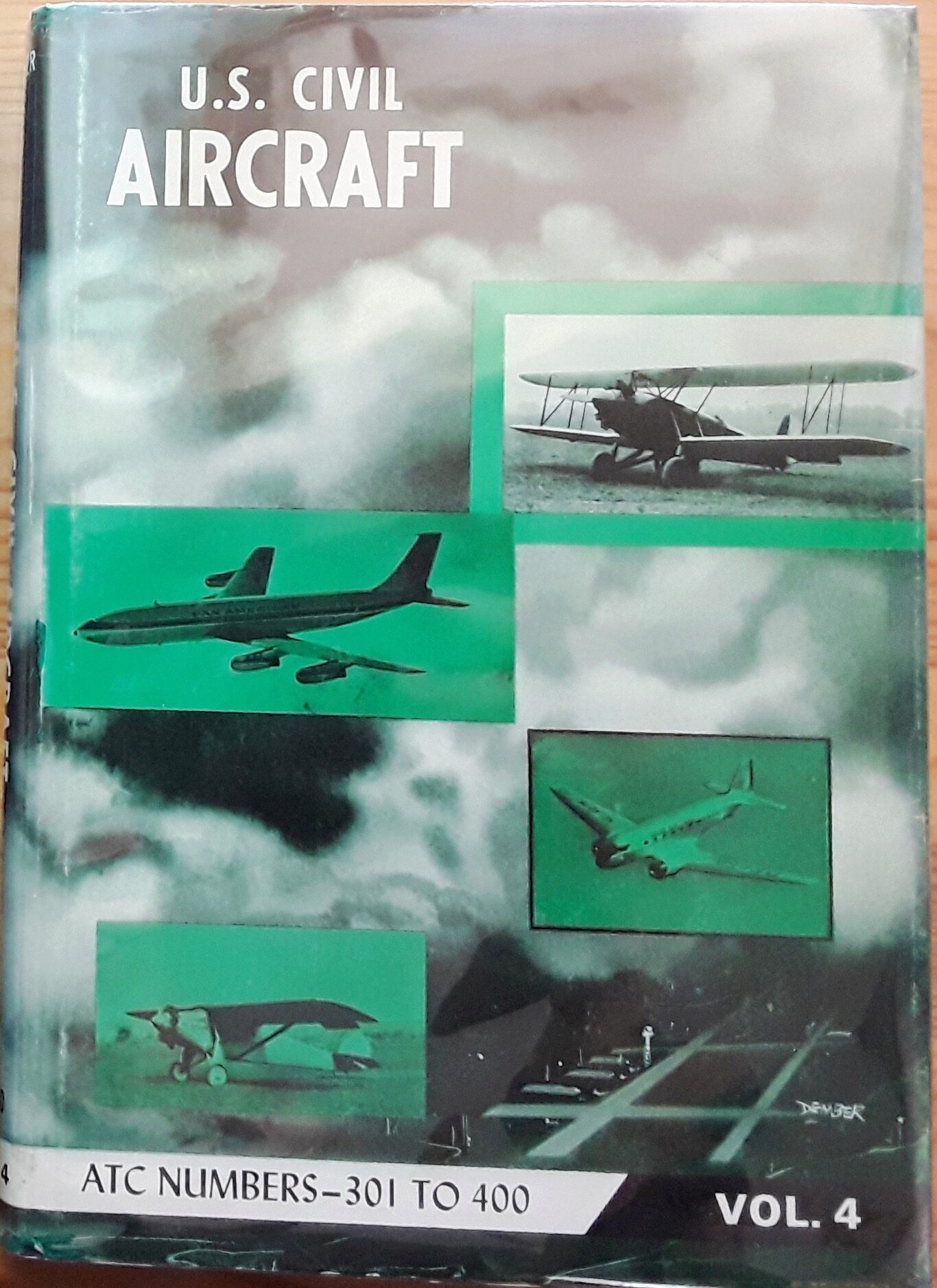 Buch B-2973 U.S Civil Aircraft Vol. 4 ATC Numbers - 301 - 400