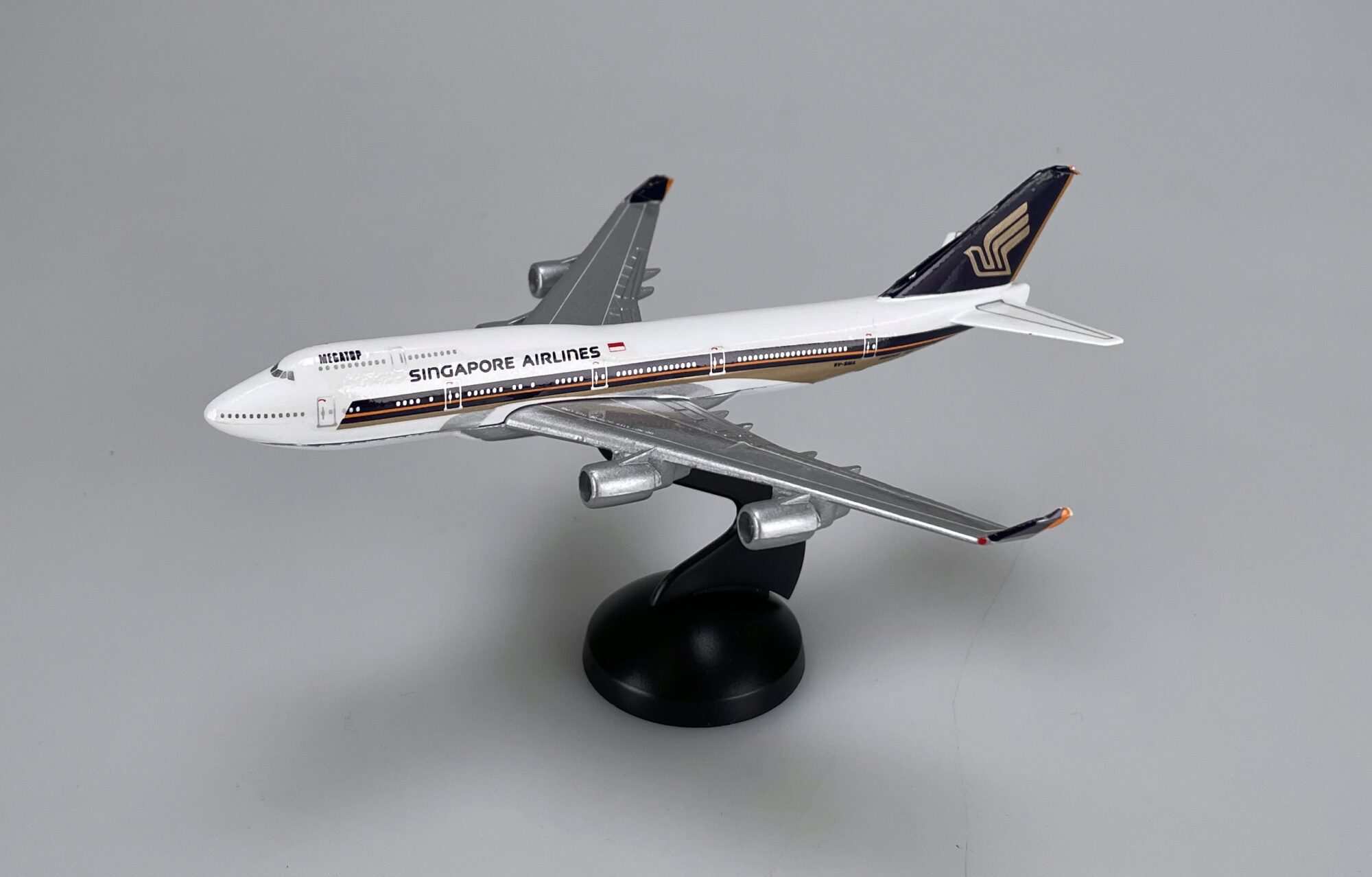 Schabak 821/51 Boeing 747-400  Singapur Airline  1:500 Metalmodell