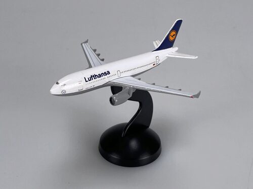 Schabak 821/1 Boeing 747-400 Lufthansa  1:500 Metalmodell
