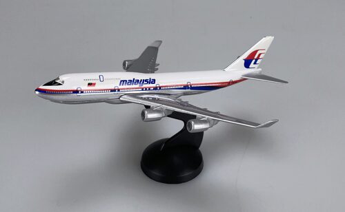 Schabak 821/65 Boeing 747-400 Malaysia  1:500 Metalmodell