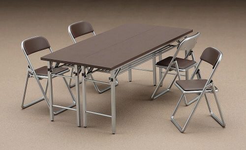 Hasegawa 62002 1/12 Tisch und Stühle