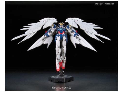 BANDAI 18685 1/144 RG Gundam Wing Zero Custom EW