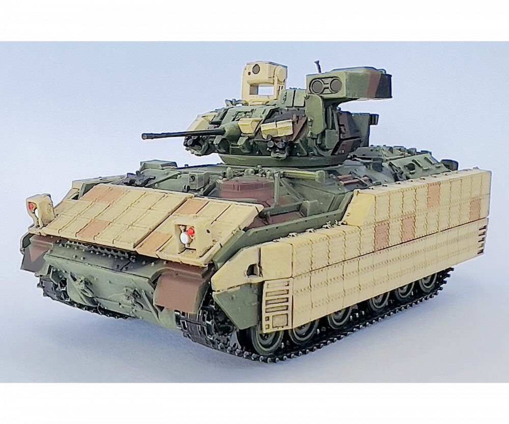Dragon 63125 M2A3 Bradley w/ERA (Camouflage)