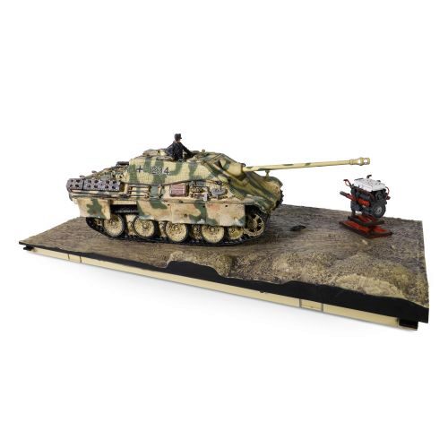 Forces of Valor FOV-801007A Engine Plus Series German Sd.Kfz.173 Jagdpanther