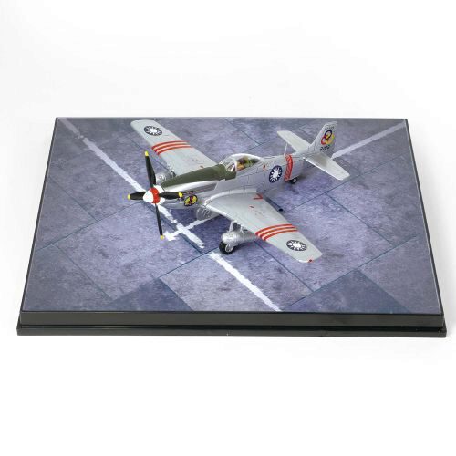 Forces of Valor FOV-812013D WW2 P-51D Mustang aircraft fighter