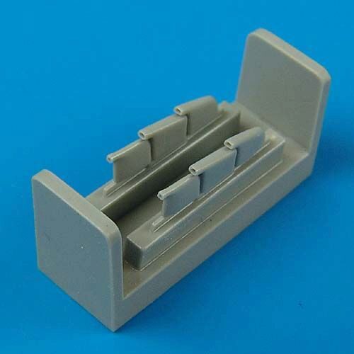 Quickboost QB72 187 Hurricane Mk. I exhaust for Hasegawa kit