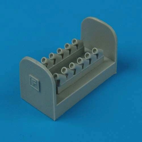 Quickboost QB72 240 Spitfire Mk.XIV exhaust - round