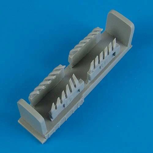 Quickboost QB72 313 Bf 110C/E exhaust for Airfix