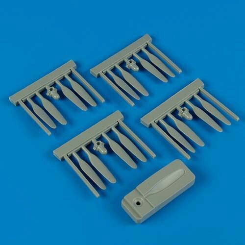 Quickboost QB72 336 B-24 Liberator propellers w/tool (HAS)