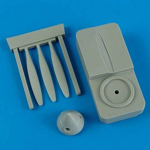 Quickboost QB72 364 P-40B/C propeller w/tool for Airfix