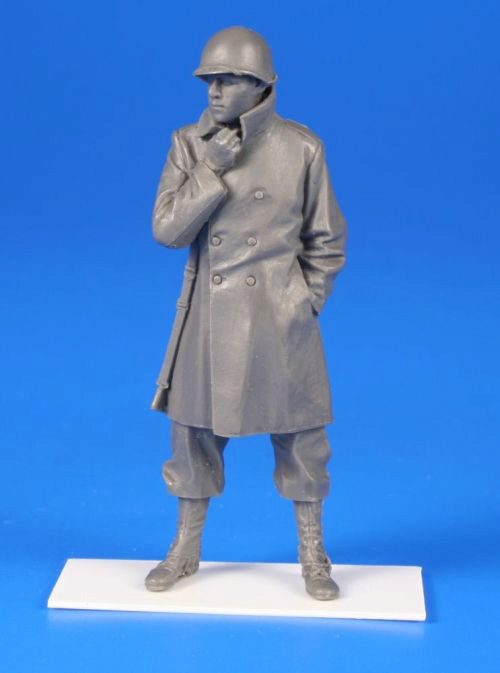 CMK F35287 US WWII Soldier w/winter coat a.an M1rie rifle-Belgium 1944